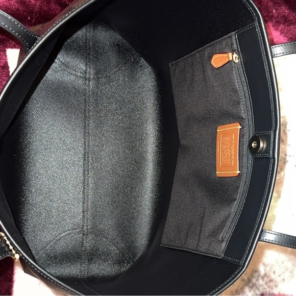COACH CITY TOTE BAG IN SIGNATURE CANVAS - Picture 5 of 9